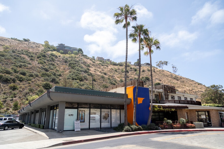805-859 Laguna Canyon Rd, Laguna Beach, CA for lease - Building Photo - Image 2 of 5