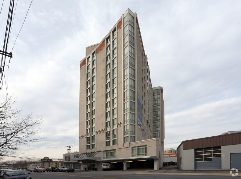 8060 13th St, Silver Spring, MD à louer - Photo principale - Image 1 de 35