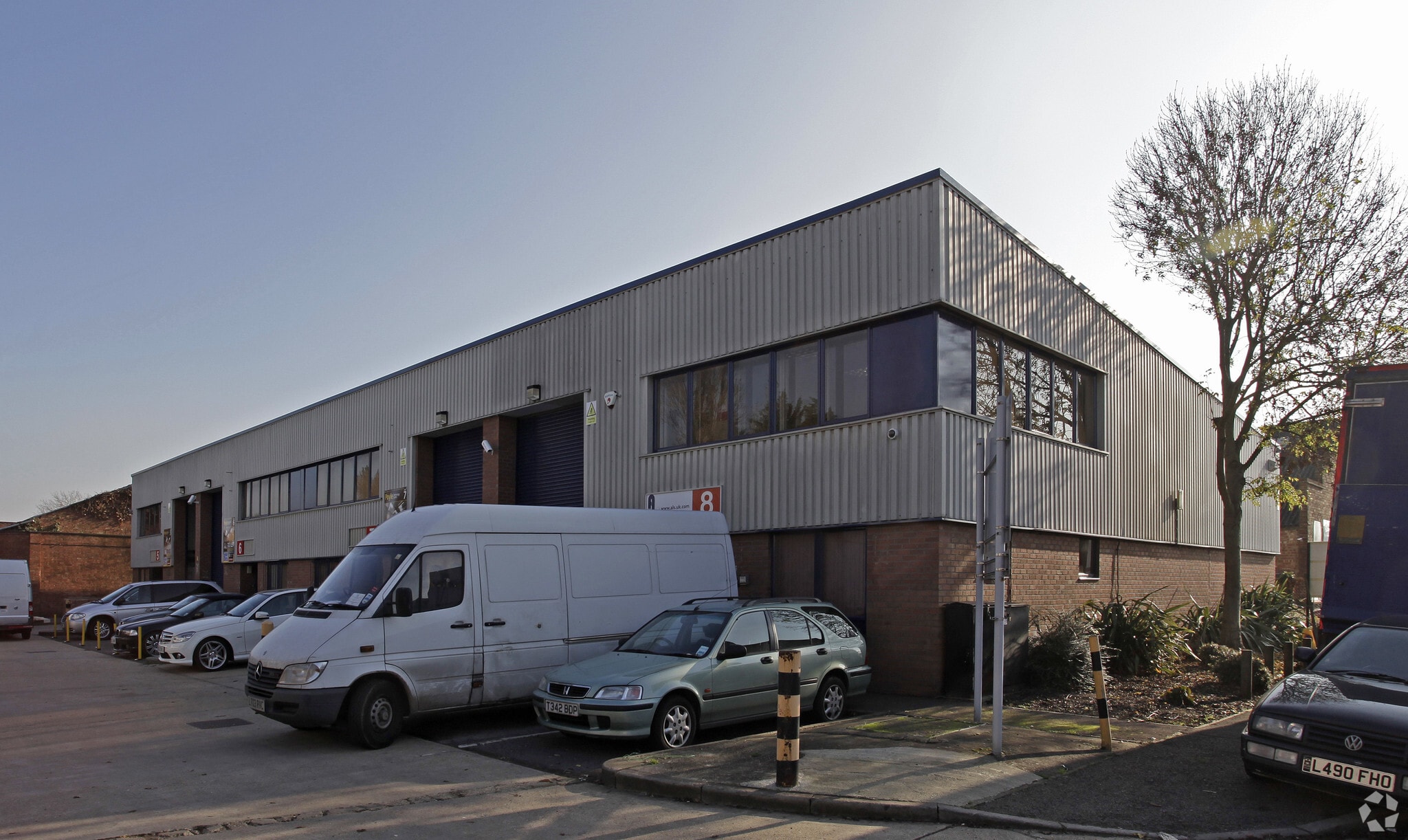 Willow Rd, Slough à louer Photo principale- Image 1 de 3