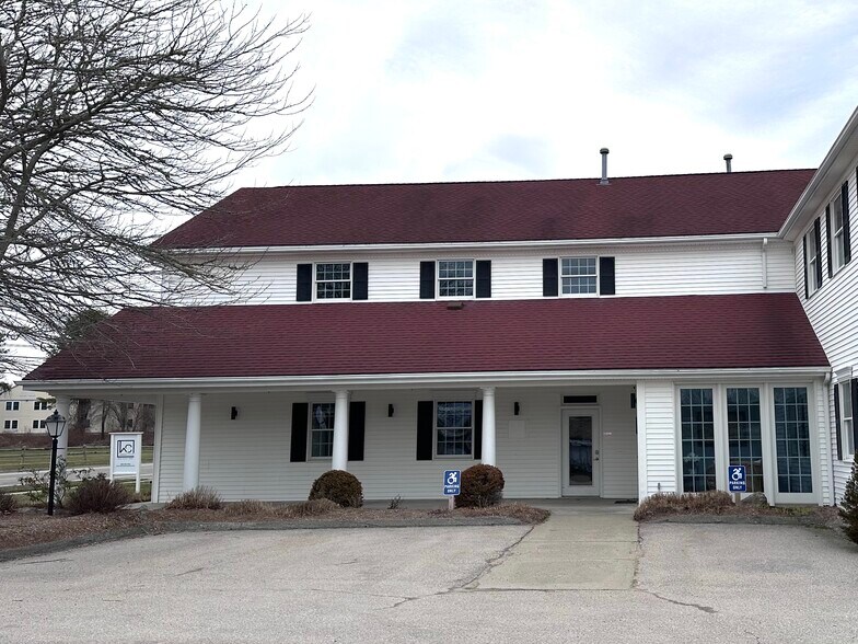 158 S Broad St, Pawcatuck, CT à louer - Photo du bâtiment - Image 1 de 7