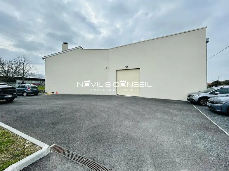 Flex dans Portet-sur-Garonne à louer - Photo du bâtiment - Image 3 de 9