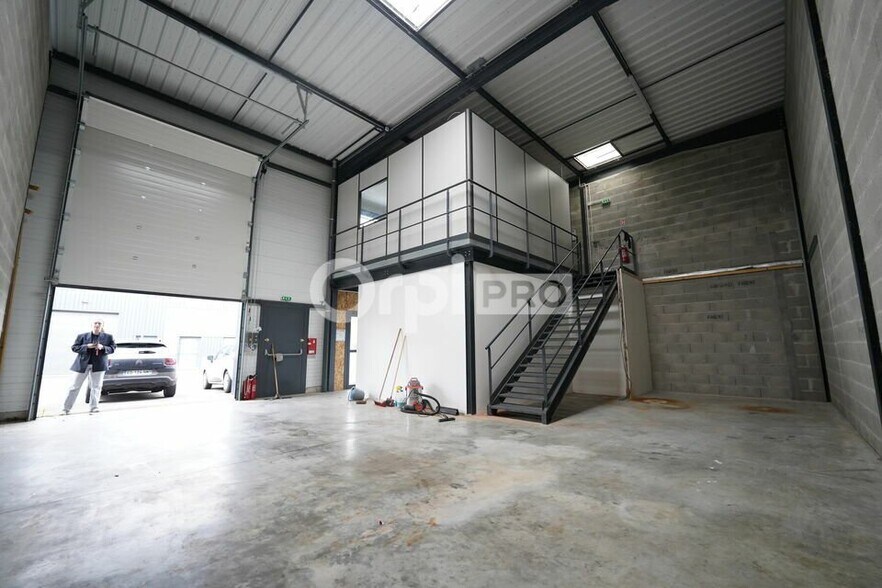 662 Rue Des Jonchères, Genay à louer - Photo intérieure - Image 1 de 9