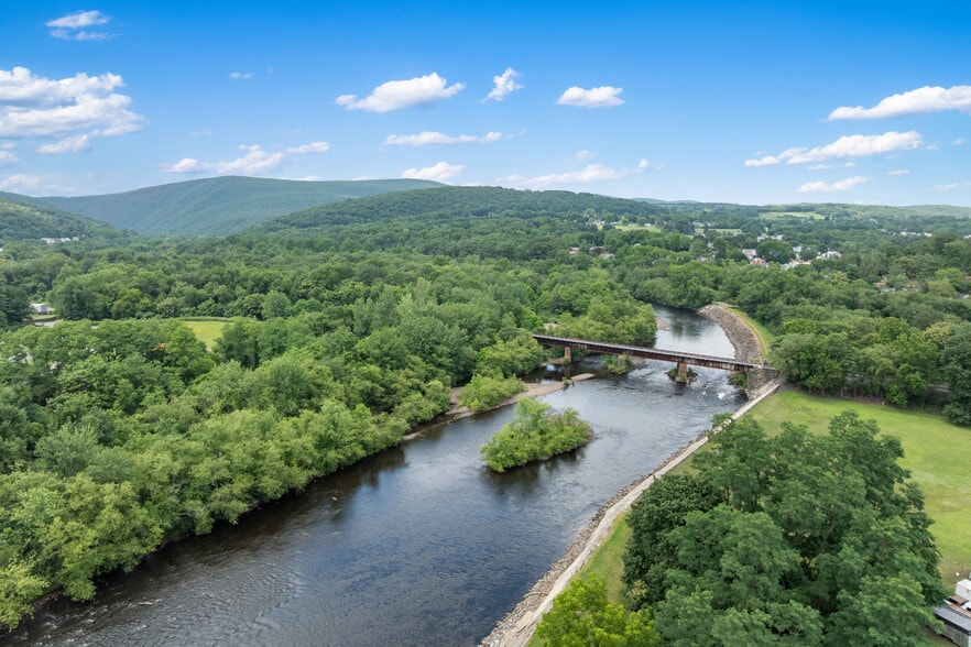 500 Bridge St, Weissport, PA for sale - Building Photo - Image 2 of 135