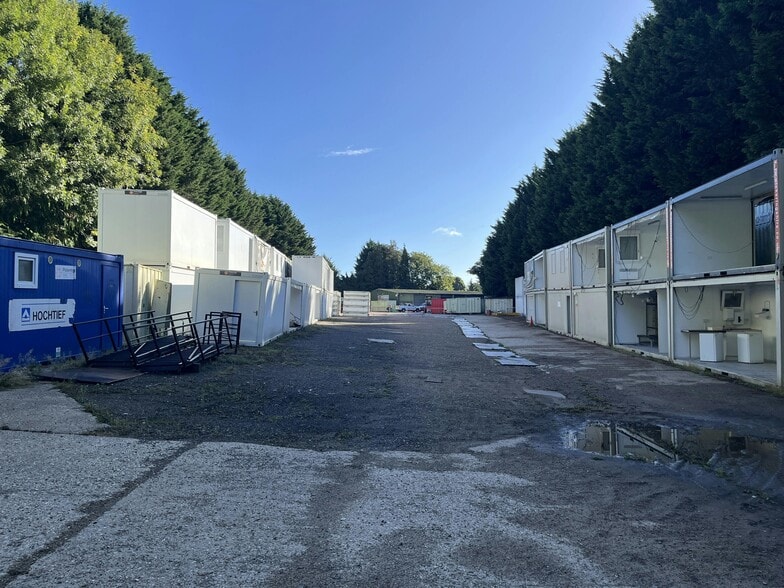 Spurlands End Rd, High Wycombe à vendre - Photo du bâtiment - Image 3 de 10