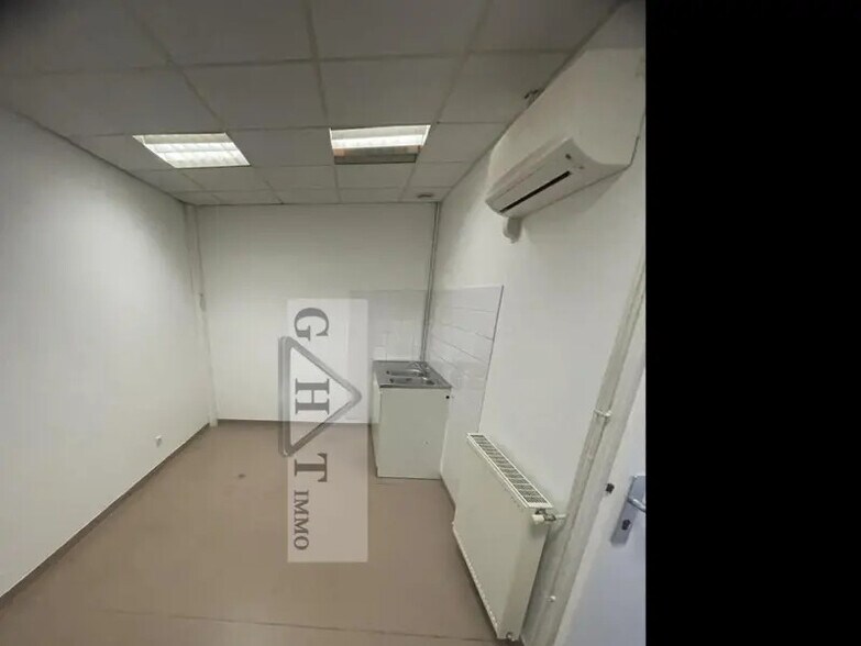Industrial in Ennery for lease - Interior Photo - Image 3 of 10