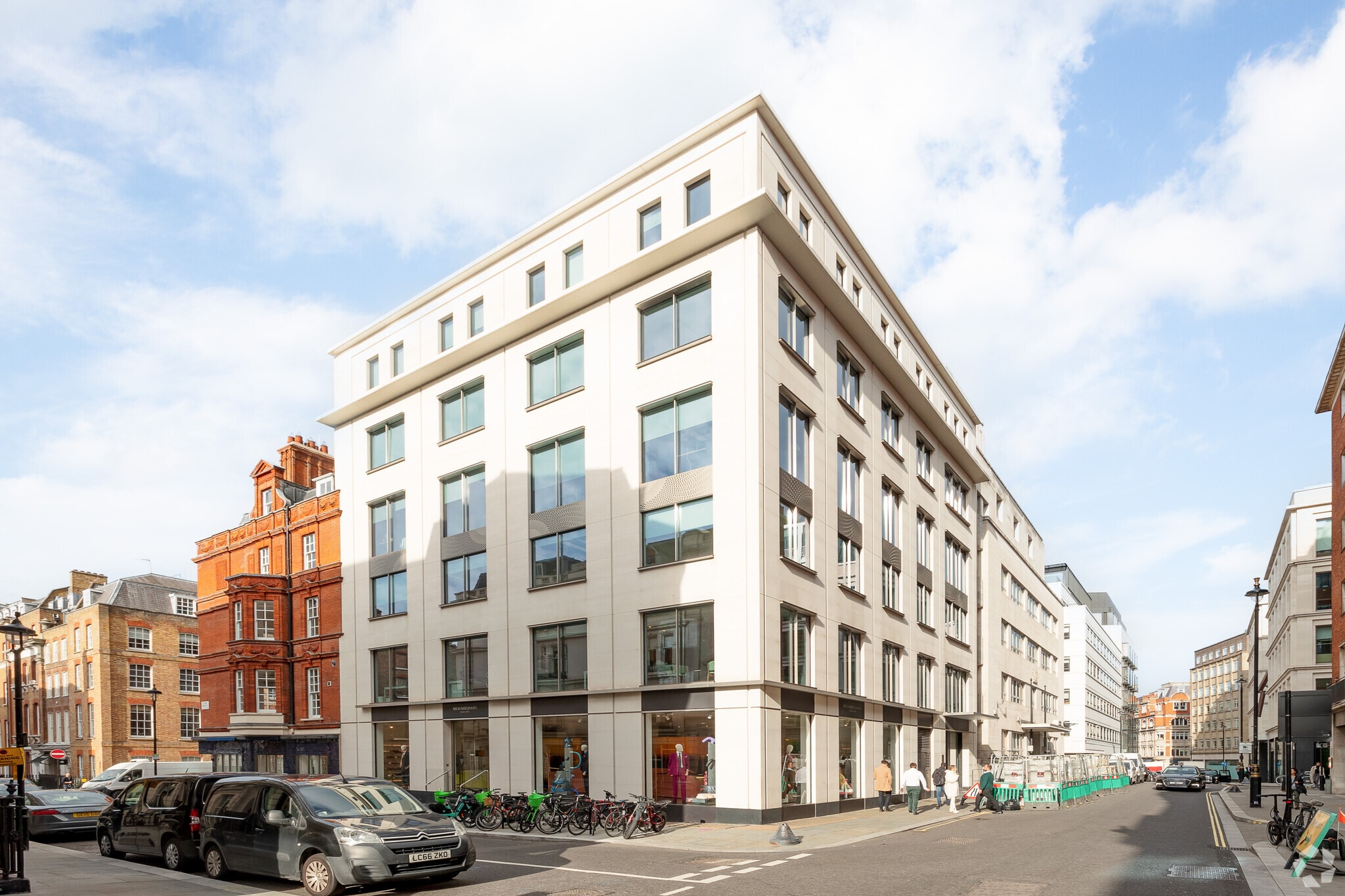 28 Savile Row, Londres à louer Photo principale- Image 1 de 11