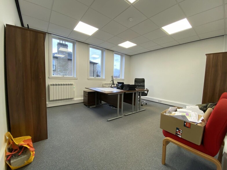 Marshall Pl, Perth for lease - Building Photo - Image 3 of 5