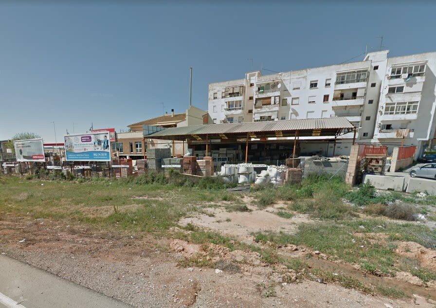 Land in La Pobla de Vallbona, Valencia for sale Primary Photo- Image 1 of 4