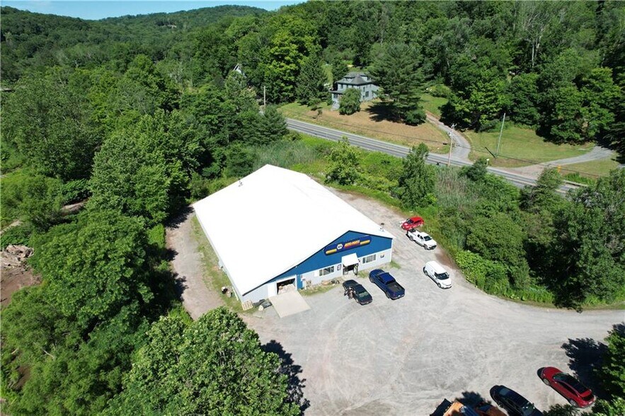 4547 State Route 52, Jeffersonville, NY à vendre - Photo du bâtiment - Image 2 de 36