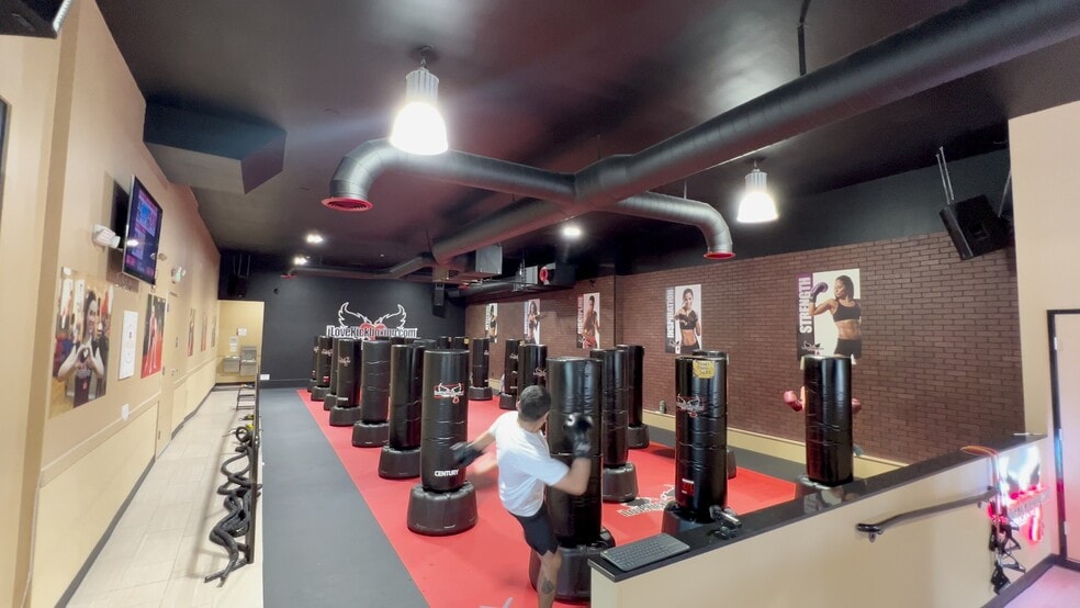 1444-1446 4th St, San Rafael, CA for lease - Commercial Listing Video - Image 2 of 19