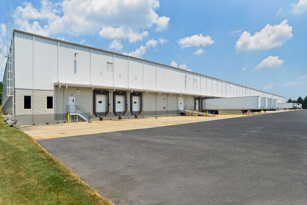 355 Independence Ave, Mechanicsburg, PA for lease - Building Photo - Image 1 of 8