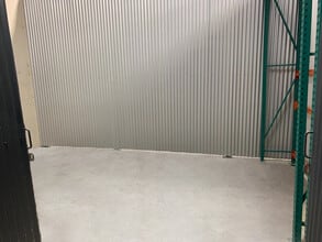 233 E Harris Ave, South San Francisco, CA à louer Photo intérieure- Image 1 de 4