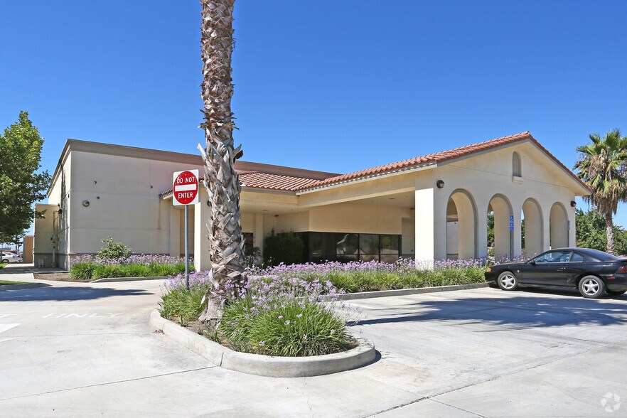 145 S Newmark Ave, Parlier, CA à vendre - Photo du bâtiment - Image 3 de 7