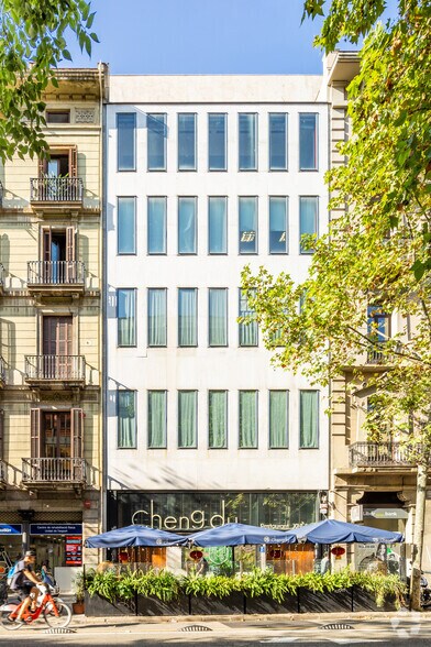 Carrer Roger de Llúria, 35-37, Barcelone, Barcelona à louer - Photo du bâtiment - Image 2 de 3