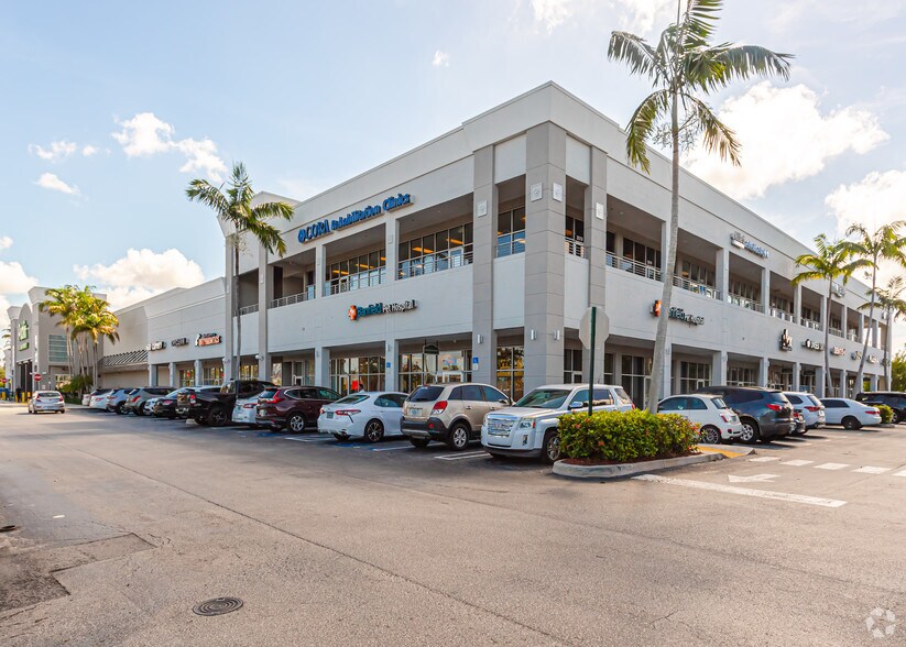 14610-14660 SW 26th St, Miami, FL à louer - Photo du bâtiment - Image 2 de 4
