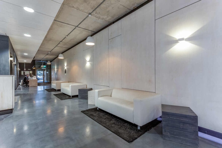 17-21 Wenlock Rd, London for lease - Interior Photo - Image 3 of 30