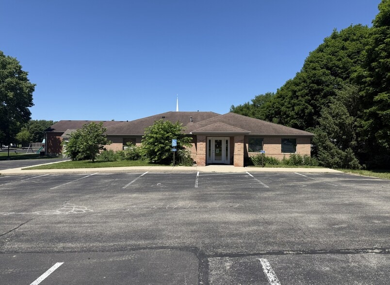 1659 W 2nd St, Xenia, OH for lease - Building Photo - Image 2 of 10