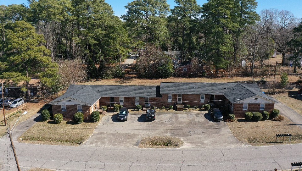 4942-4959 Fieldcrest Dr, Fayetteville, NC à vendre - Photo du bâtiment - Image 2 de 18
