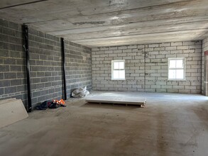 Carleton Mdws, Penrith for lease Interior Photo- Image 1 of 4