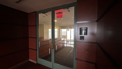 1751 Lake Cook Rd, Deerfield, IL for lease Interior Photo- Image 2 of 33