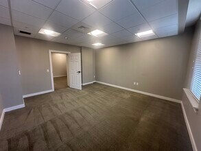 10 N Church St, West Chester, PA for lease Interior Photo- Image 2 of 2