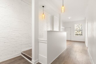 4911A Rue Sherbrooke O, Westmount, QC for lease Interior Photo- Image 2 of 4