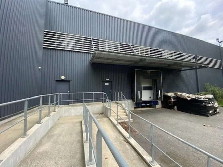 Flex dans Aix-en-Provence à louer - Photo du bâtiment - Image 3 de 7