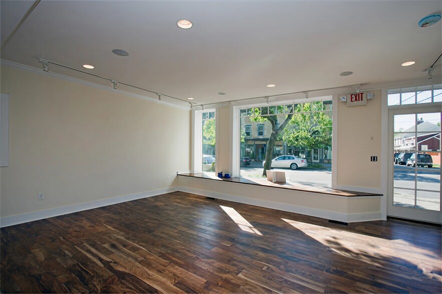 121-125 Main St, Cold Spring, NY à louer - Photo du bâtiment - Image 2 de 3