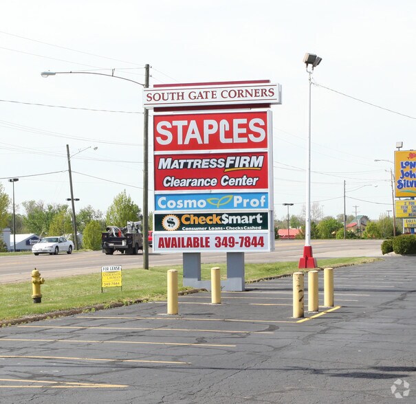 793-811 Hebron Rd, Heath, OH à louer - Photo du bâtiment - Image 2 de 3