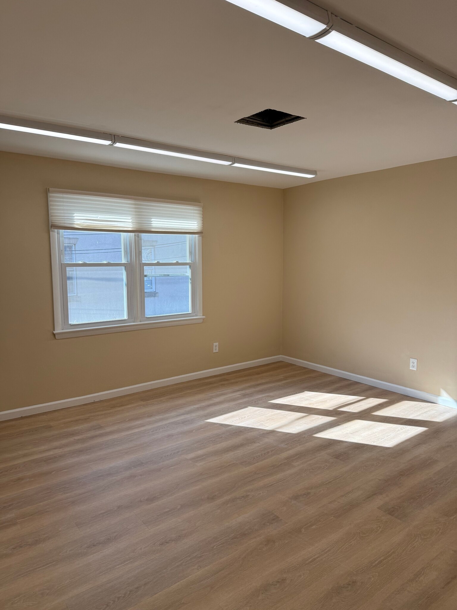 272-274 High St, Perth Amboy, NJ for lease Building Photo- Image 1 of 2