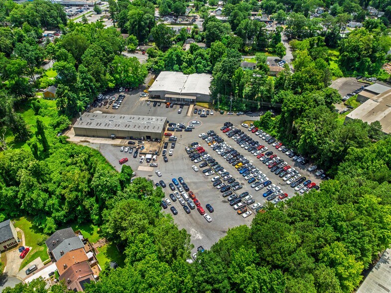 1666 Roswell Rd, Marietta, GA à louer - Photo du bâtiment - Image 2 de 9