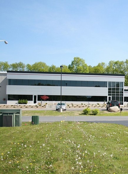 21-25 Dutch Mill Rd, Ithaca, NY for lease - Primary Photo - Image 1 of 14