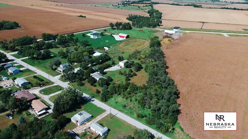 2726 Furnas St, Ashland, NE à vendre - Vidéo sur l’inscription commerciale - Image 2 de 20