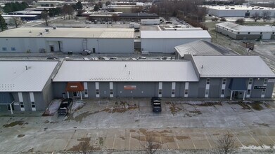 2200-2240 W Townline Rd, Peoria, IL for sale Building Photo- Image 1 of 7