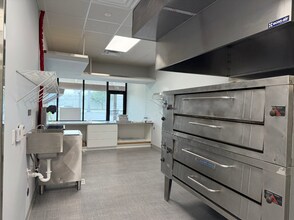 4911-4935 Southern Blvd, West Palm Beach, FL for lease Interior Photo- Image 2 of 9