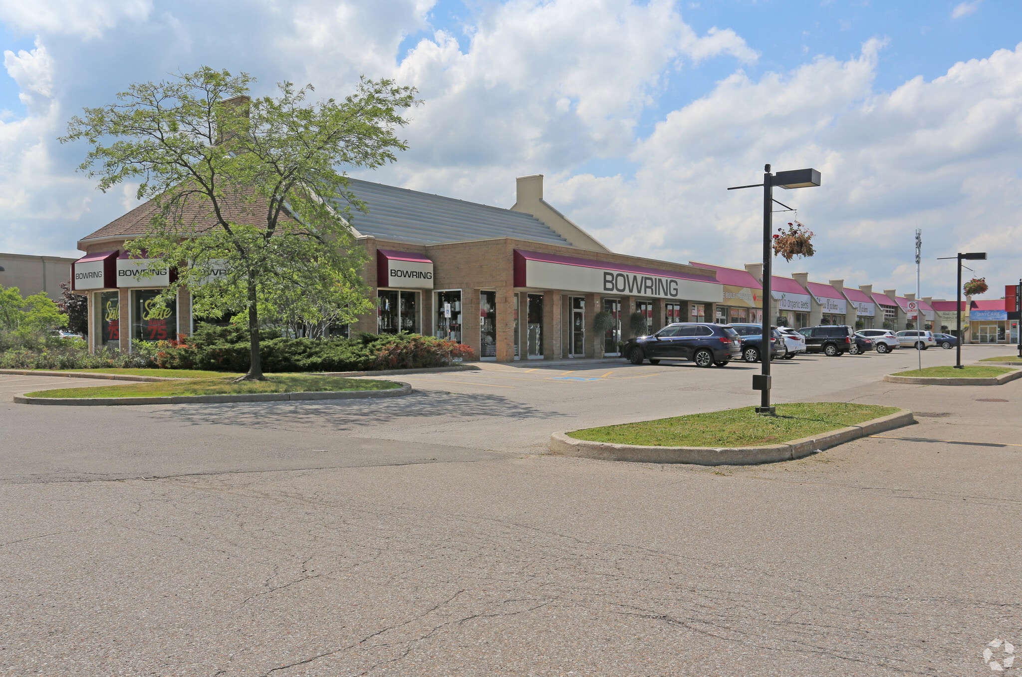 2575 Dundas St W, Mississauga, ON à vendre Photo principale- Image 1 de 1