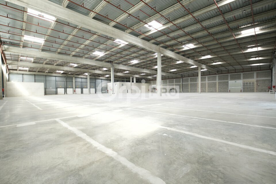7 Avenue Bernard Vos, Mions for lease Building Photo- Image 1 of 11