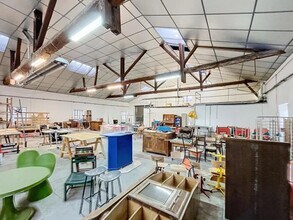 69250 Allée Guimet, Fleurieu-sur-Saône for lease Building Photo- Image 1 of 11