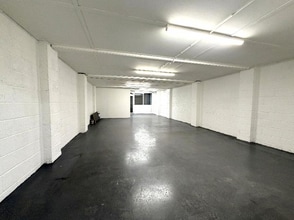 19-26 Ford Rd, Totnes for lease Interior Photo- Image 2 of 3