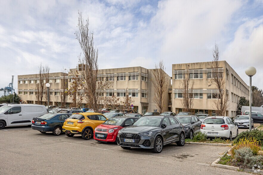 Office in Marseille for lease - Primary Photo - Image 1 of 3