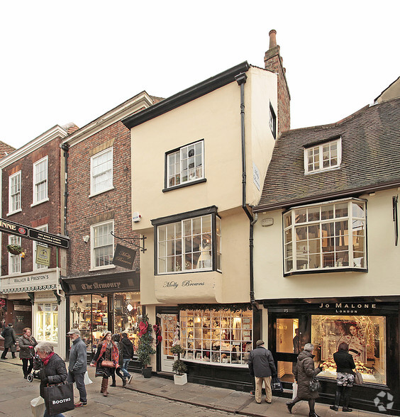 27 Stonegate, York for lease - Primary Photo - Image 1 of 6