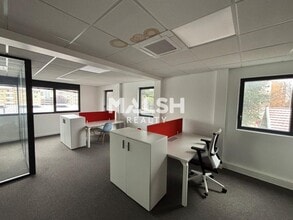Office in Villeurbanne for lease Interior Photo- Image 2 of 10