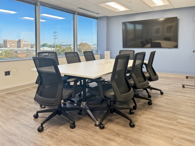 5904 Richmond Hwy, Alexandria, VA à louer - Photo intérieure - Image 2 de 15