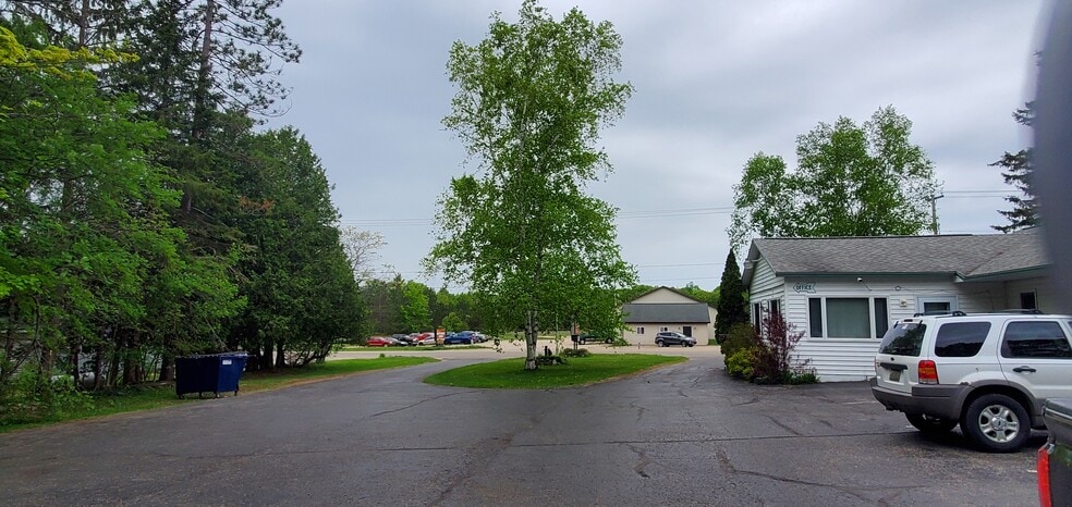 5692 N US Highway 31, Levering, MI for sale - Building Photo - Image 2 of 6