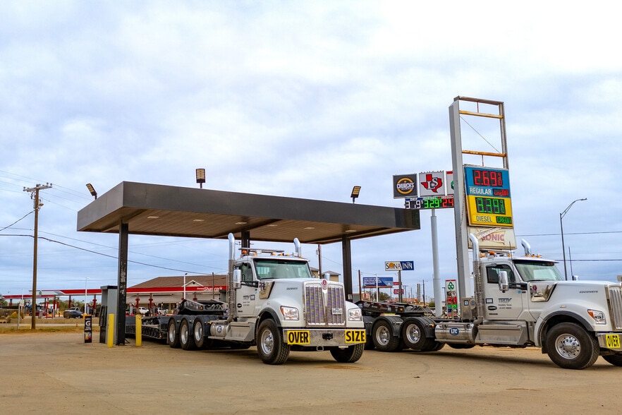 16290 S Interstate Highway 35, Dilley, TX for sale - Building Photo - Image 3 of 3