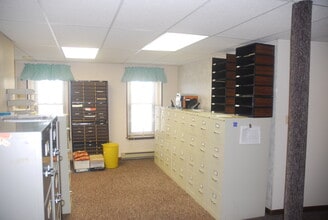437 Dotts St, Pennsburg, PA for lease Interior Photo- Image 2 of 6