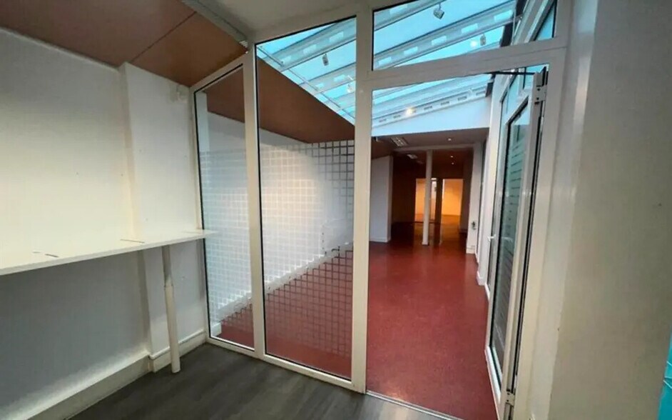 Bureau dans Paris à vendre - Photo du bâtiment - Image 3 de 6
