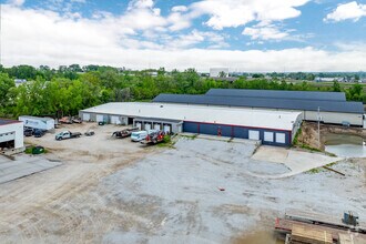 1617 NE 51st Ave, Des Moines, IA - AERIAL  map view