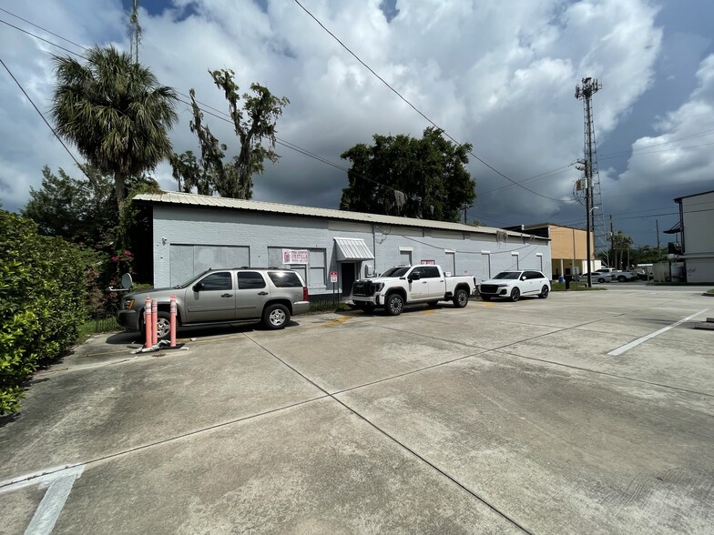 55 Guerrant St, Umatilla, FL à vendre - Photo principale - Image 1 de 4