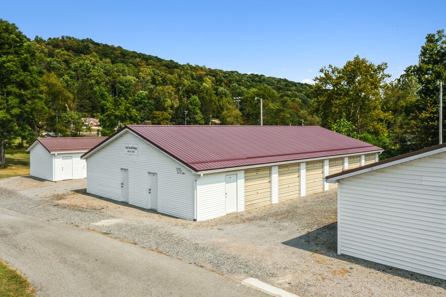 73 Birch st, Philippi, WV for sale - Primary Photo - Image 1 of 7